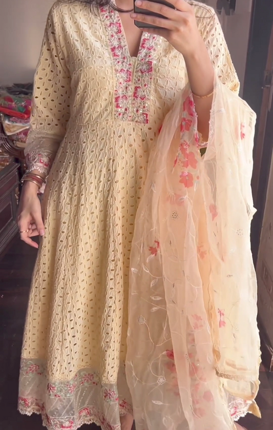 Woman Chickenkari 3pcs Suit ❤️🥰