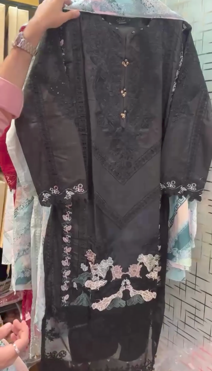Woman Embroidery 3pcs Suit For Winter ❄️