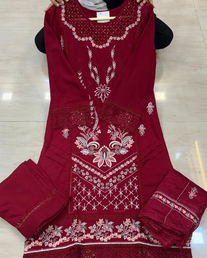 Woman Embroidery 3pcs Suit ❤️🥶